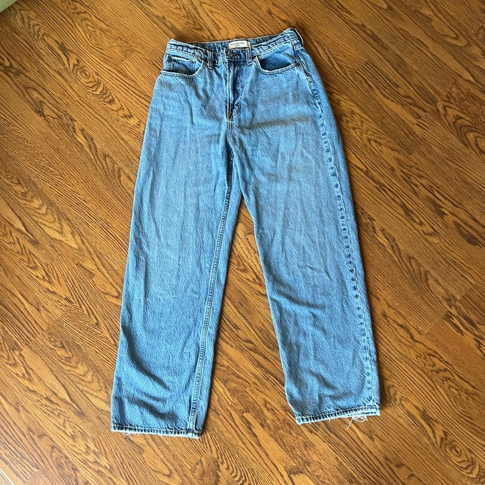 Abercrombie & Fitch Loose high rise jeans